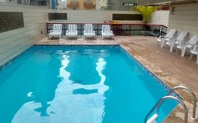 Apto vista para o mar, churrasqueira e rede na varanda, Wi-Fi e piscina
